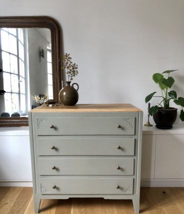 Commode vintage