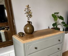 Commode vintage