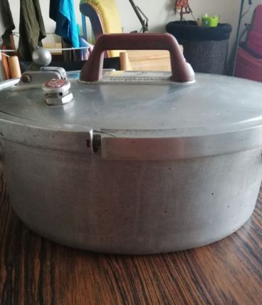 Cocotte fonte d'alu