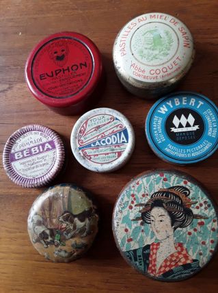 Lot 7 boîtes de médicaments anciennes