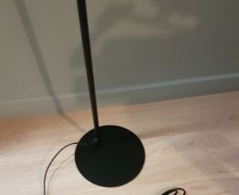 Lampadaire acier noir Faro Barcelona