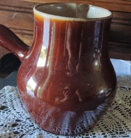 pot à lait broc pichet en grès vernissé marron très ancien