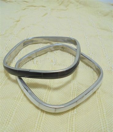 Paire de bracelets