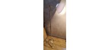 lampadaire fer  martelé  1960  peint or patiné ,réglable 180