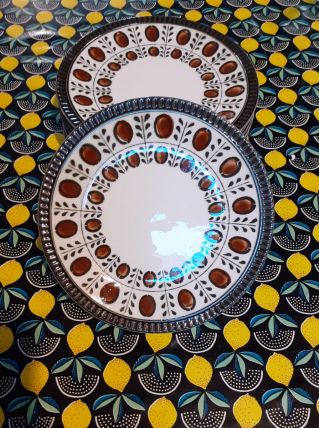Céramique Boch assiettes dessert modèle noix 1966