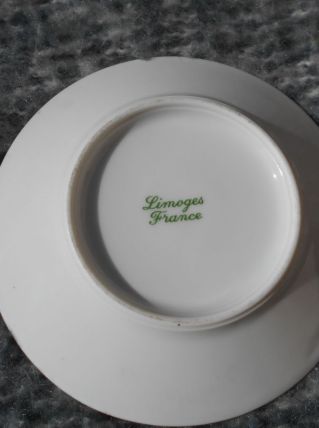 TRES BELLE ASSIETTE DE 10 CM LIMOGES PORCELAINE