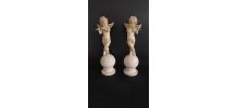statuettes d'angelot à flûte