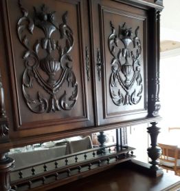 Buffet ancien bois massif