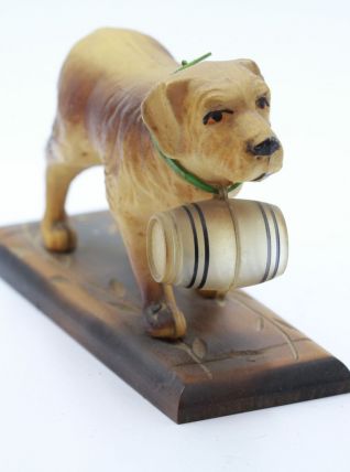 Ancien chien souvenir de chamonix