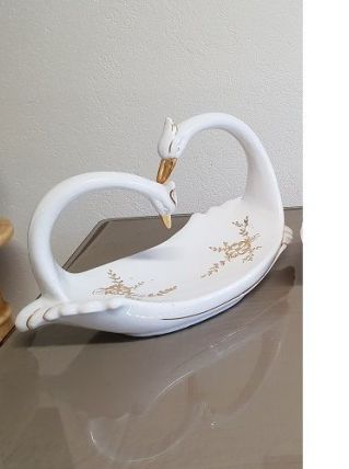  Corbeille signe décorative en porcelaine  ( ref K2a )