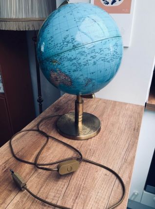 Globe terrestre lumineux