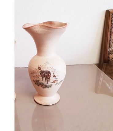 Grande vase céramique motif chèvre  ( ref K14B)