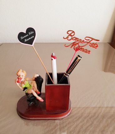 Porte stylo bonne dame fete de mère ( ref K 35 )