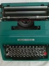 Machine a écrire Olivetti Studio 45