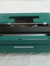 Machine a écrire Olivetti Studio 45