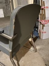 Tabouret industriel  et fauteuil de bureau  ,