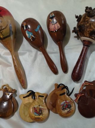 LOT INSTRUMENTS DE MUSIQUES divers en bois 