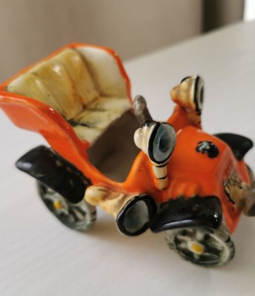 Voiture céramique vintage 12x8x8 cm