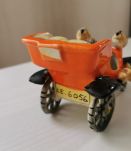 Voiture céramique vintage 12x8x8 cm