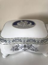 Coffret et plateau en porcelaine anglaise
