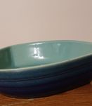 Plat céramique en forme de bateau
