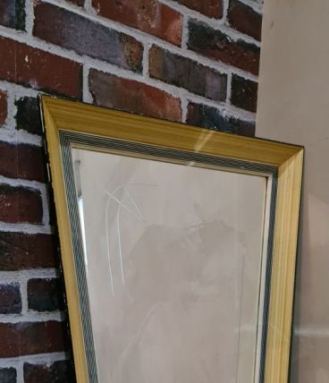 miroir asymétrique ciselé de motif  typique 1950 a 60   ,52x
