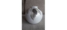 Vase vintage en céramique et décor végétal