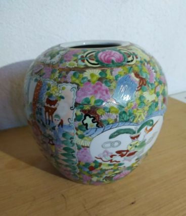 Beau Vase Chinois Rond Signée