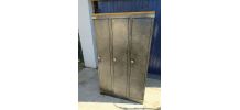 Meuble de rangement unique sur base d un casier 3 portes ind