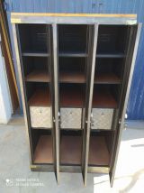 Meuble de rangement unique sur base d un casier 3 portes ind