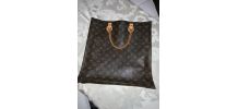 Louis Vuitton Sac Plat.