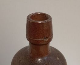Bouteille en grès