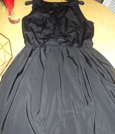 Robe noire taille 38