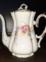 Cafetière en porcelaine de Limoges 