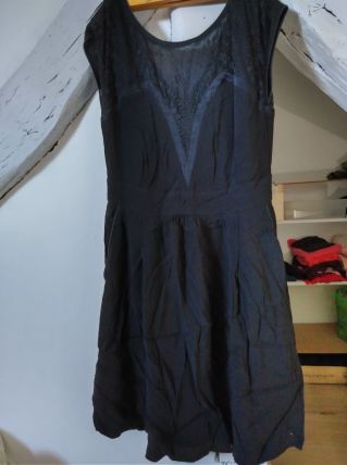 Robe noire col dentelle romantique femme taille 40