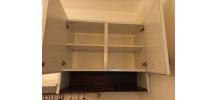 A SAISIR  5 Meubles de cuisine vintage année 80. Blanc/ bois