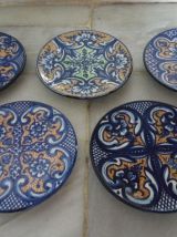 5 petites assiettes en céramique  peintes à la main