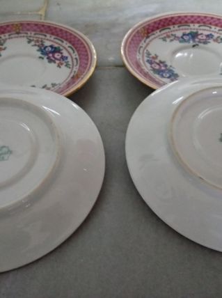 4 petites assiettes en céramique  Limoges