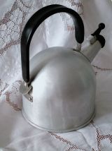 bouilloire sifflante  aluminium IKEA