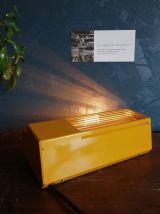 Lampe vintage industrielle métal chauffage "Jaune Frisquet"