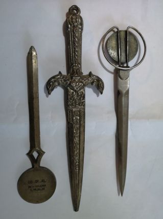 3 coupes papiers