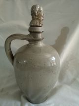 ancienne bouteille en gré bouchon gré tete