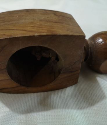 CASSE NOIX TOUT EN BOIS 