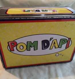  Boite tôle  Série TV POM D'API