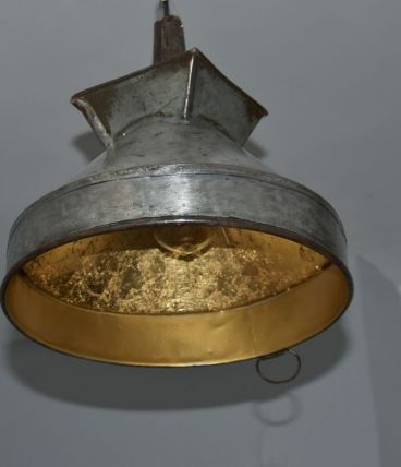 luminaire entonnoir de chai2