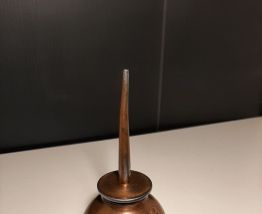 Ancienne burette à huile "Singer"