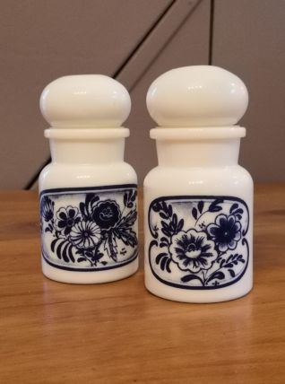 2 Pots d'apothicaire en opaline vintages