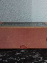 Ancienne boite en carton (Rasoirs de Thiers)