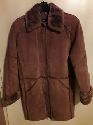 Manteau femme, taille 44, en croute de porc, très bon état, 