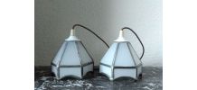 Jolie paire de suspension en verre blanc (Années 30)